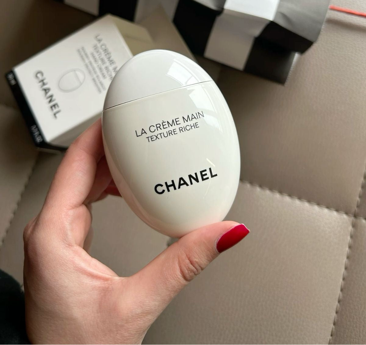 CHANEL la crème main